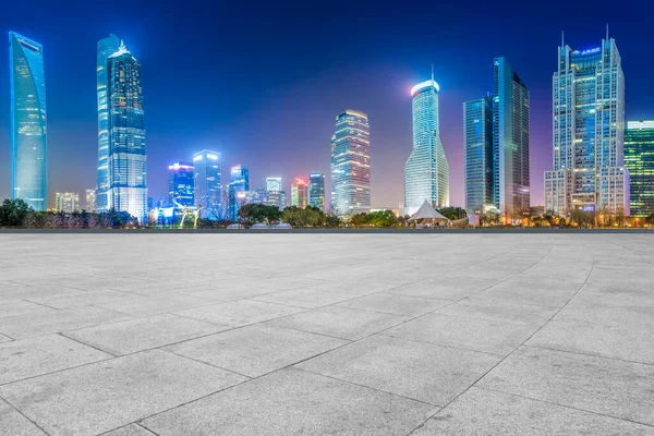 Cielo Azul Suelo Mármol Vacío Horizonte Shanghai Arcos Urbanos —  Fotos de Stock