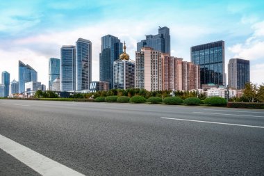 Şehir Yolu, Otoyol ve İnşaat Skylin