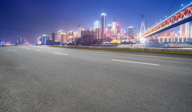 Yol Zemini ve Kentsel Skyline Mimarisi