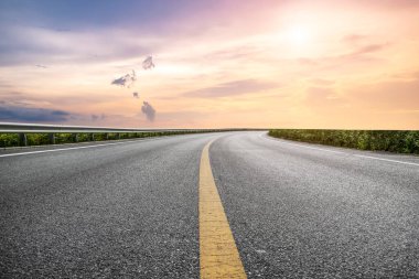 Otoyol Pavement Şehir Yolu ve Açık Alan Bölgesi