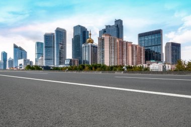 Şehir Yolu, Otoyol ve İnşaat Skylin