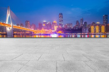 Yol Zemini ve Kentsel Skyline Mimarisi