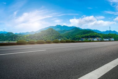 Yol Zemini ve Doğal Yeryüzeyi