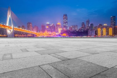 Yol Zemini ve Kentsel Skyline Mimarisi