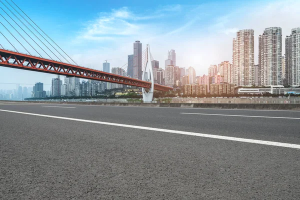 都市道路 高速道路 建設スカイライン — ストック写真