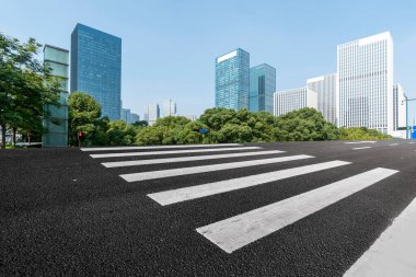 Hangzho 'daki Otoyol ve Modern Şehir Mimarisinin Skyline' ı