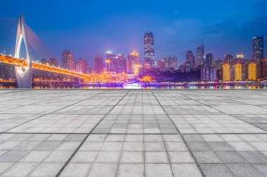 Yol Zemini ve Kentsel Skyline Mimarisi