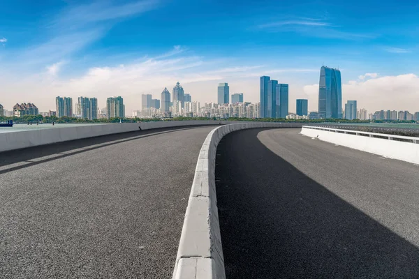 Empty Asphalt Road Modern Commercial Buildings China — Stock Photo, Image