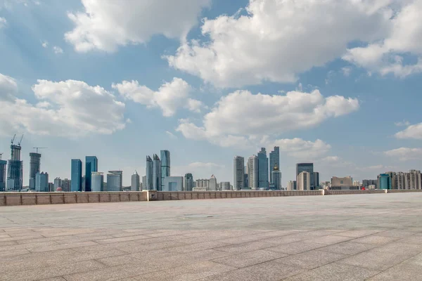 Empty Marble Floors City Views Blue Sky — Stock Photo, Image