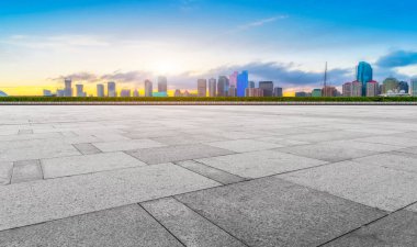 Prospect Meydanı Tuğla Ofis Binası