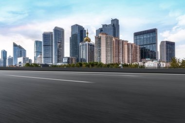 Şehir Yolu, Otoyol ve İnşaat Skylin