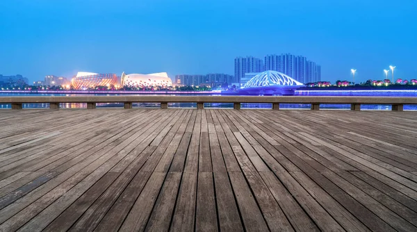 Skyline Plaza Brick Pavement Urban Architectural Landscap — Stockfoto