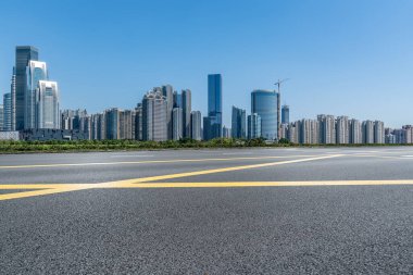 Çin 'in modern şehir yolu ve binası Skylin