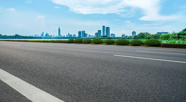 Asphalt Pavement Skyline Nanjing Architectural Landscape — Stock Photo, Image