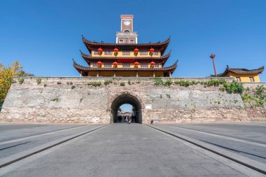 Ningbo, Zhejiang 'da Gulou' nun yüksek antik şehir Lou binası. 