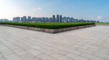 Qingdao 'nun Tuğla Köşkü ve Şehir Manzarası' nın Skyline 'ı