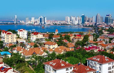 Qingdao 'nun şehir mimari manzarası, Chin.