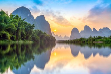 Guilin 'in Güzel Manzarası ve Doğal Manzarası