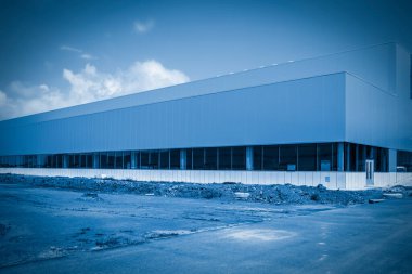 Modern fabrika binaları ve depoları