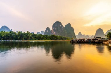 Guilin 'in Güzel Manzarası ve Doğal Manzarası