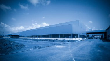 Modern fabrika binaları ve depoları