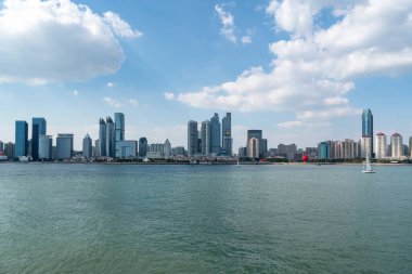 Çağdaş şehir manzarası Qingdao, Chin 'in ufuk çizgisi