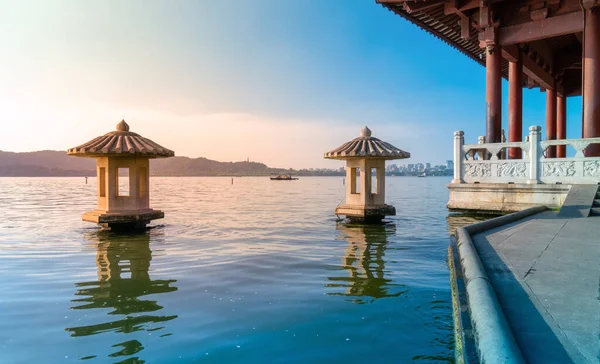 西湖の美しい建築景観と景観 — ストック写真