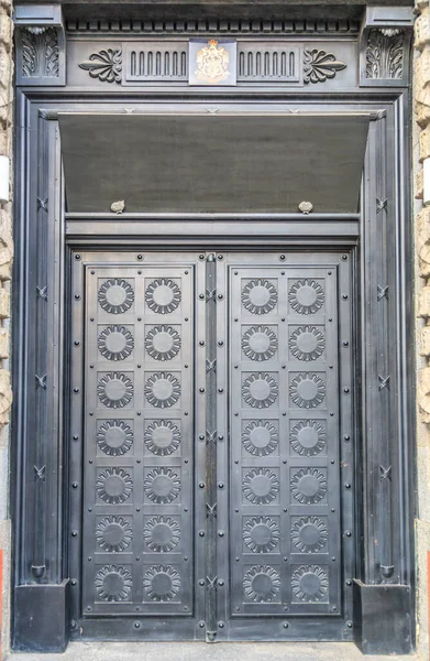 Puerta Entrada Edificio Estilo Europeo —  Fotos de Stock