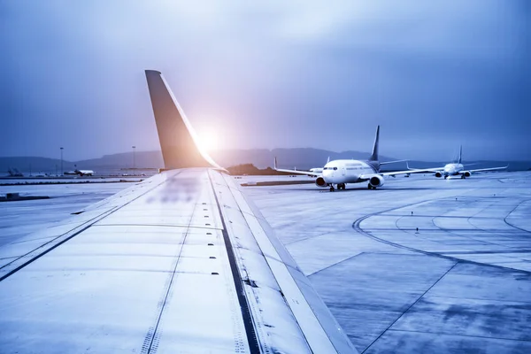 Vliegtuig Voor Start Landingsbanen Luchthavens — Stockfoto