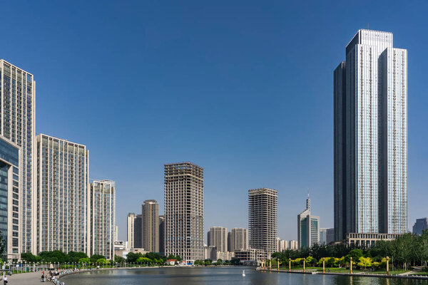 Архитектурный ландшафт вдоль реки Хайхэ в Тяньцзи
