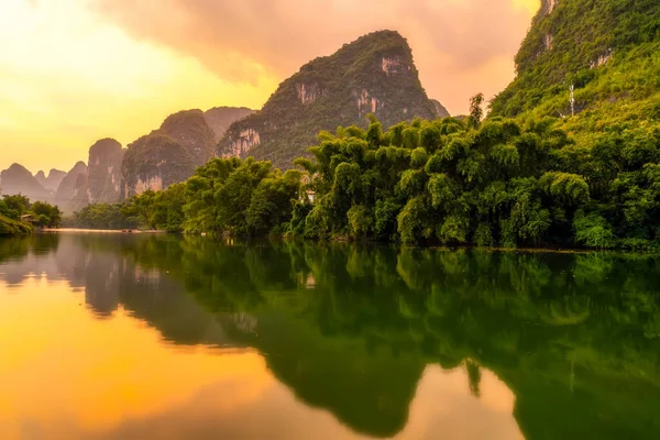 桂林の美しい景観と自然景観 — ストック写真