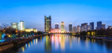Hangzhou Kanal Binası 'nın Gece Görüşü