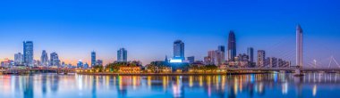Ningbo şehir mimarisi gece manzarası