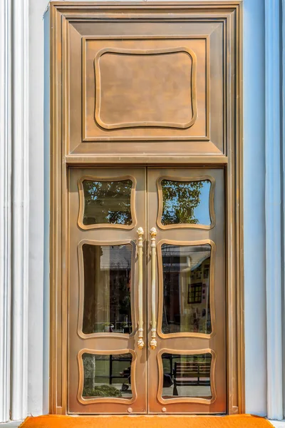 Puerta Entrada Edificio Estilo Europeo — Foto de Stock