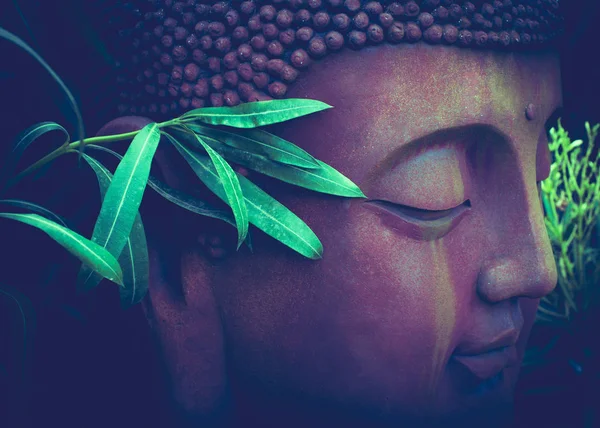 Buddha-Porträtskulptur mit grünem Blatt im botanischen Garten, Kl. — Stockfoto