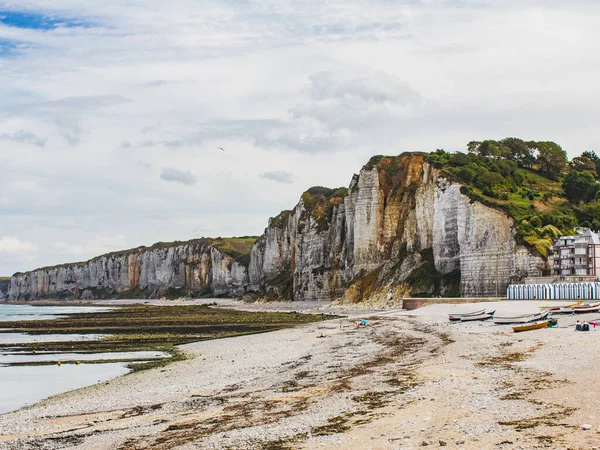 Vila Plats Med Krita Klippor Och Strand Och Hotell Normandie — Stockfoto