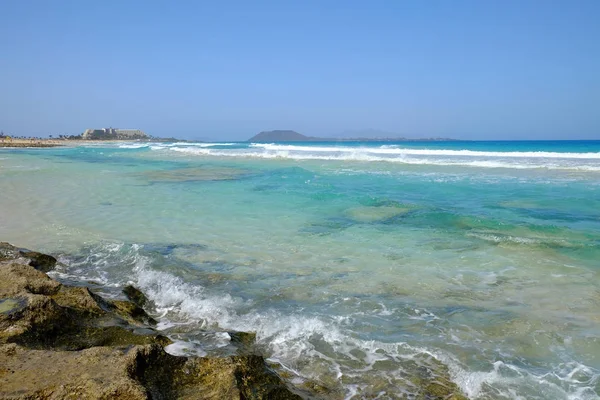 Strand Corralejo auf Fuerteventura, Kanarische Inseln. — Stockfoto