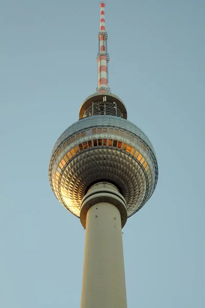 TV-tornet på Alexanderplatz i Berlin, Tyskland. — Stockfoto