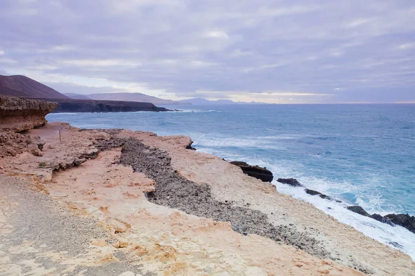 Prachtig landschap in Ajuy op Fuerteventura, Canarische eilanden, SP — Stockfoto