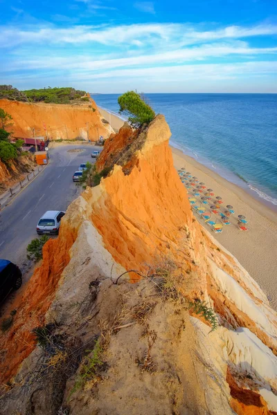 Vista aérea sobre a praia Praia da Falésia Barranco das Belharuca — Fotografia de Stock