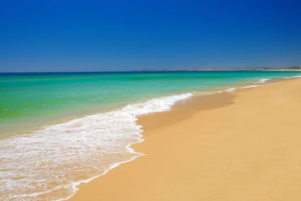 Пляж Alvor Poente в Алгарве, Португалия . — стоковое фото