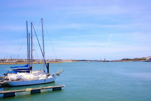 Portimao, Portugália-mai 24, 2019: Nézd meg a kikötő Portimao — Stock Fotó