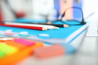 İşçi mekanının ayrıntılı resmi