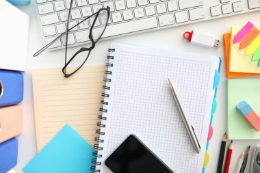 Çalışanlar için farklı malzemeler.