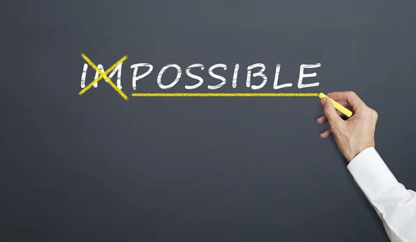 El concepto de convertir la palabra imposible a posible. handw —  Fotos de Stock