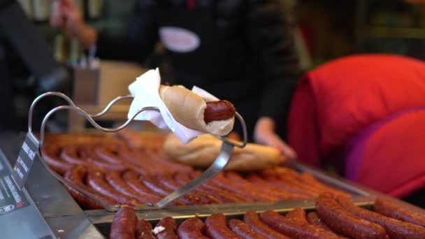 Hot dog pequeños detalles del mercado callejero — Vídeo de stock