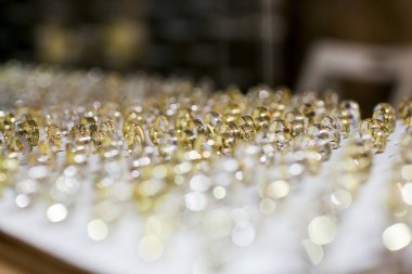 Çok yüzük ile saklamak