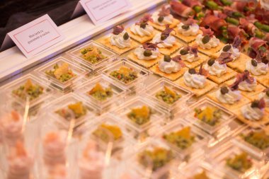 Restoranda lezzetli yemek ayarları