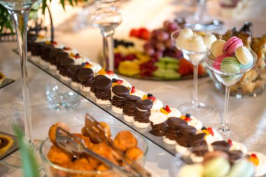 Şeker çubuğu'nda lezzetli kek