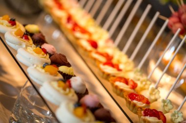 Şeker çubuğu'nda lezzetli kek